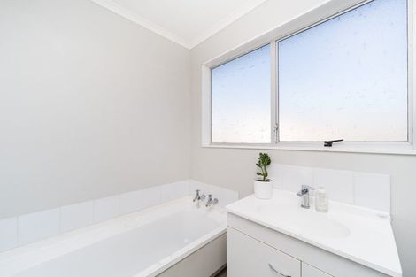 Photo of property in 44 Maxwells Line, Awapuni, Palmerston North, 4412