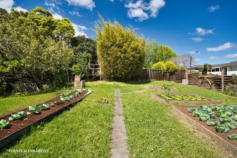 Photo of property in 10 Brunner Road, Glen Eden, Auckland, 0602