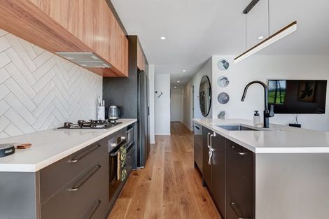 Photo of property in 30 Aitkenhead Court, Parakai, 0830