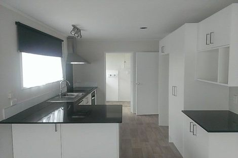 Photo of property in 2 Wesleydale Place, Papakura, 2110