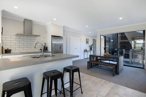 Photo of property in 46 Empire Crescent, Papamoa, 3118