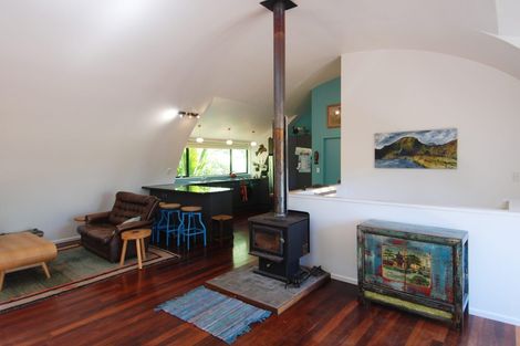 Photo of property in 5 Waikarekare Lane, Karekare, New Lynn, 0772