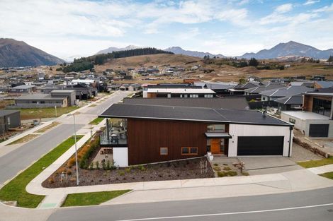 Photo of property in 48 Farrant Drive, Wanaka, 9305