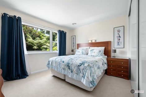 Photo of property in 18 Magnolia Grove, Maungaraki, Lower Hutt, 5010