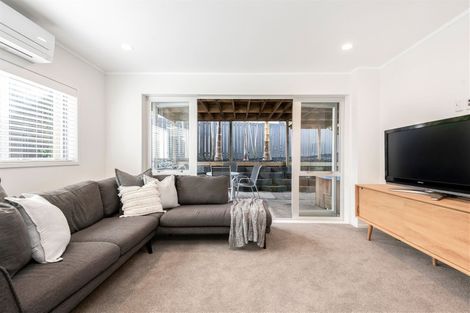 Photo of property in 1/31a Tyrian Close, Half Moon Bay, Auckland, 2012