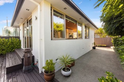 Photo of property in 108 Hawthorne Street, Strowan, Christchurch, 8052
