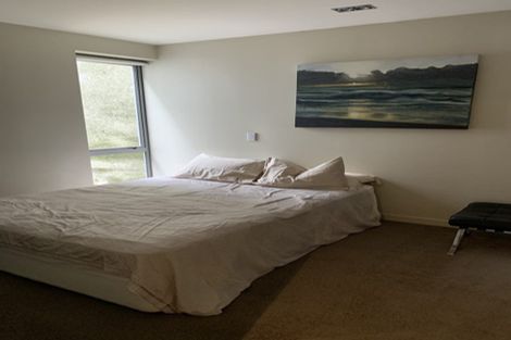 Photo of property in Dune, 2a/138 Oriental Parade, Oriental Bay, Wellington, 6011
