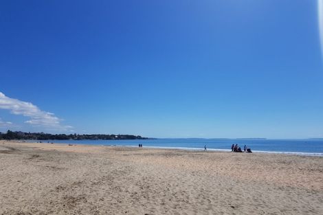 Photo of property in 35a Clifton Road, Hauraki, Auckland, 0622