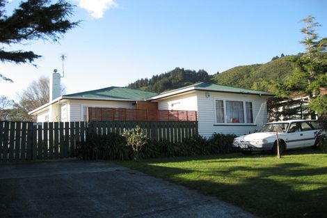 Photo of property in 19 Petrie Street, Wainuiomata, Lower Hutt, 5014
