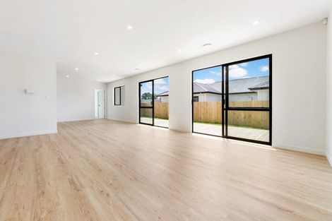 Photo of property in 7 Cutfield Lane, Kumeu, 0810
