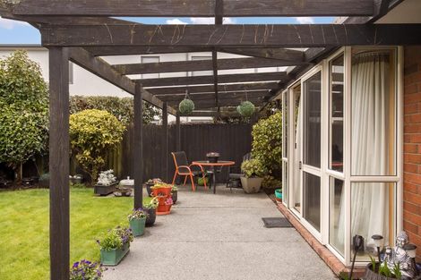 Photo of property in 36a Windermere Road, Papanui, Christchurch, 8053