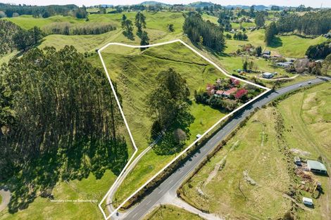 Photo of property in 202 Whangamata Road, Kinloch, Taupo, 3377