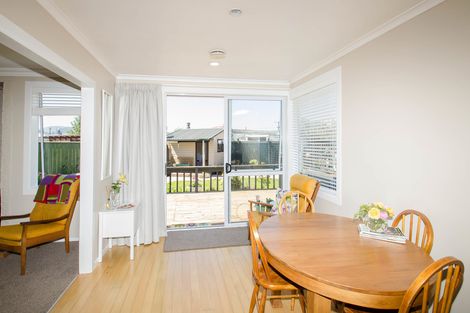 Photo of property in 17 Duff Place, Mosgiel, 9024