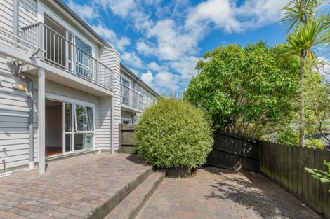 Photo of property in 6/78 Fernhill Way, Oteha, Auckland, 0632