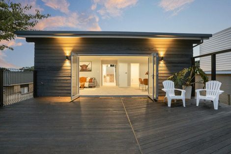 Photo of property in 16 Manly Street, Paraparaumu Beach, Paraparaumu, 5032