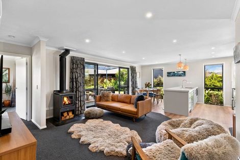 Photo of property in 13 Kingfisher Crescent, Albert Town, Wanaka, 9305