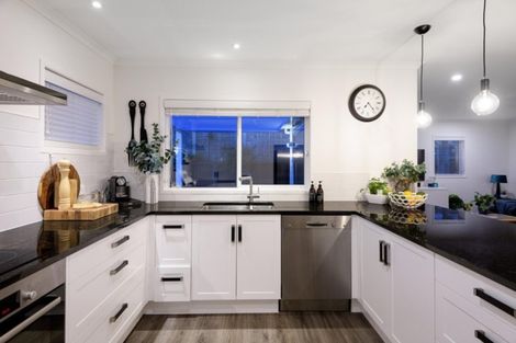 Photo of property in 351b Oceanbeach Road, Mount Maunganui, 3116