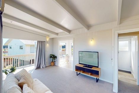 Photo of property in 7 Muritai Terrace, Hokio Beach, Levin, 5571