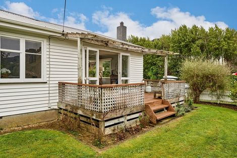 Photo of property in 112 Oriel Avenue, Tawa, Wellington, 5028