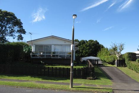 Photo of property in 69 La Trobe Street, Pakuranga Heights, Auckland, 2010