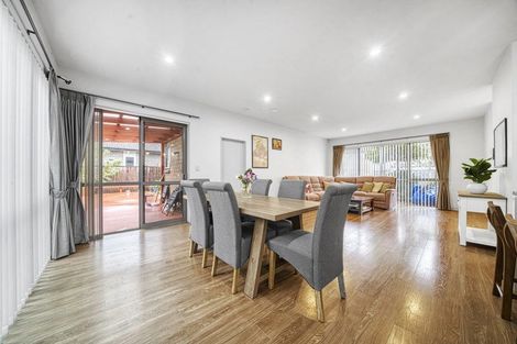 Photo of property in 8 Moville Drive, Flat Bush, Auckland, 2019