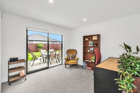 Photo of property in 3 Maurice James Way, Prebbleton, 7604