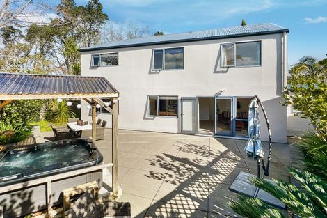 Photo of property in 14a Mchardy Place, Glenfield, Auckland, 0627