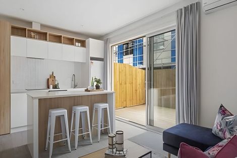 Photo of property in 2/26 Cameron Road, Hamilton East, Hamilton, 3216