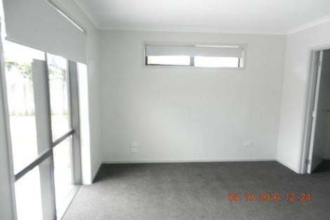 Photo of property in 3 Miami Place, One Tree Point, 0118