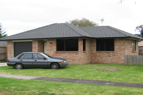 Photo of property in 2c Knox Road, Swanson, Auckland, 0612