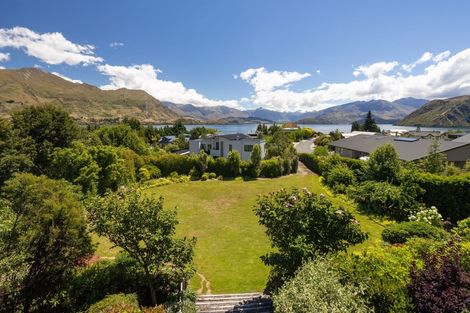 Photo of property in 10 Penrith Park Drive, Wanaka, 9305