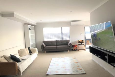 Photo of property in 43 Mili Way, Ranui, Auckland, 0612