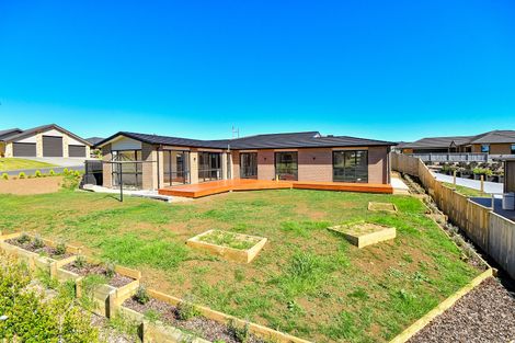 Photo of property in 30 Harbour Crest Drive, Waiuku, 2123