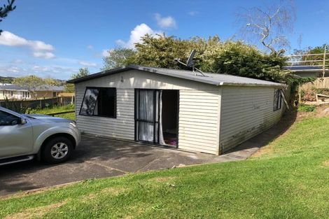 Photo of property in 10 Hetherington Road, Ranui, Auckland, 0612