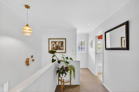 Photo of property in 11 Muritai Crescent, Havelock North, 4130