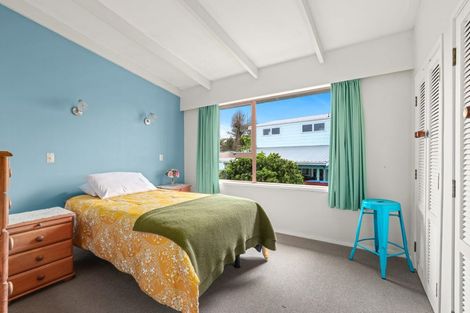 Photo of property in 3 Kauri Crescent, Snells Beach, 0920