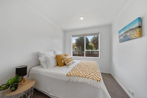 Photo of property in 4 Maraval Crescent, Grenada Village, Wellington, 6037