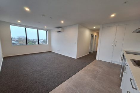 Photo of property in 150 Mcleod Road, Te Atatu South, Auckland, 0610