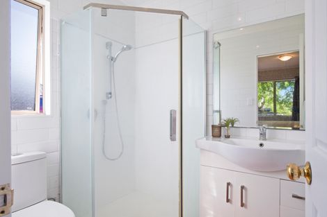 Photo of property in 11 Dawn Place, Waiuku, 2123