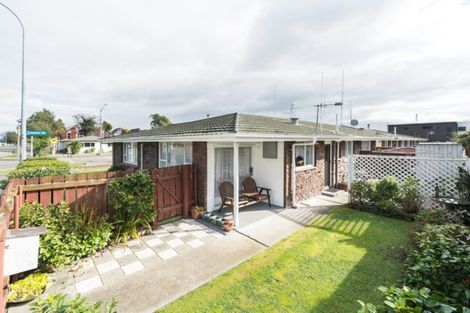 Photo of property in 347 College Street, West End, Palmerston North, 4410