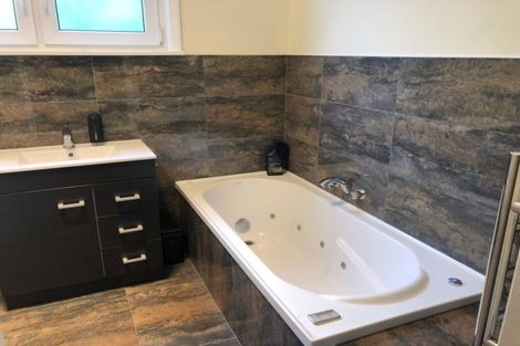 Photo of property in 19 Aynsley Terrace, Hillsborough, Christchurch, 8022