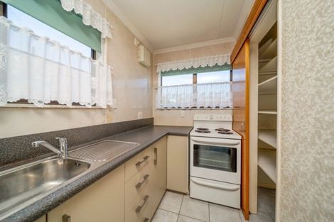 Photo of property in 19 Karamu Street, Strandon, New Plymouth, 4312