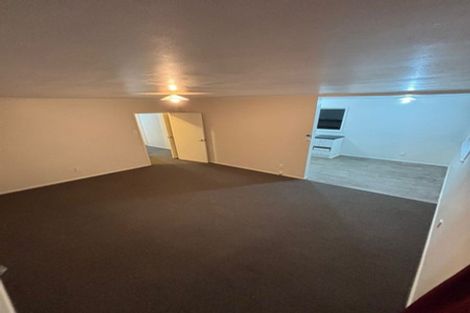 Photo of property in 17 Thornlow Street, Glendene, Auckland, 0602