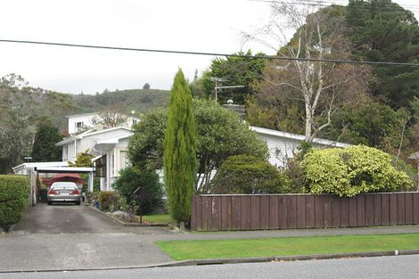 Photo of property in 20 Hawthorn Crescent, Stokes Valley, Lower Hutt, 5019