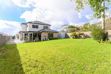 Photo of property in 99a Awaroa Road, Sunnyvale, Auckland, 0612