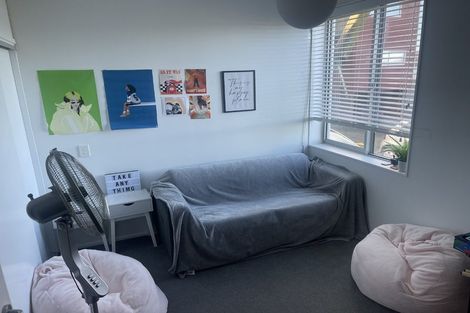 Photo of property in 23/2 Onslow Road, Khandallah, Wellington, 6035