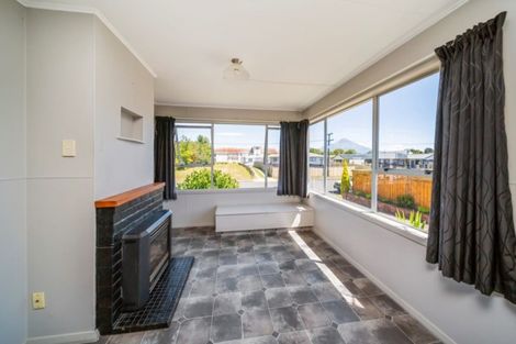 Photo of property in 130 Miranda Street, Stratford, 4332