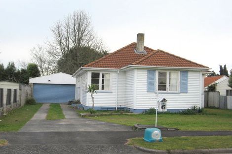 Photo of property in 6 Armitage Place, Fairfield, Hamilton, 3214