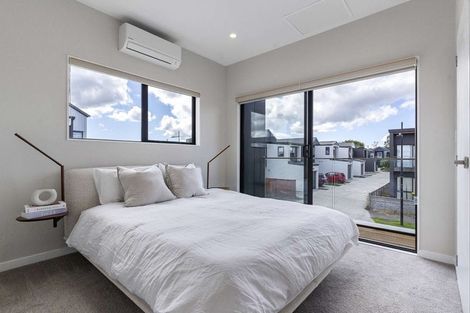 Photo of property in 43 Clayden Shuttleworth Street, Papakura, 2110