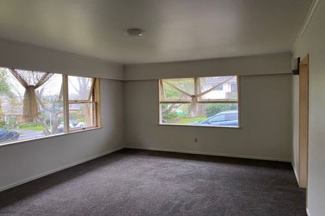 Photo of property in 23 Edgeworth Road, Glenfield, Auckland, 0629